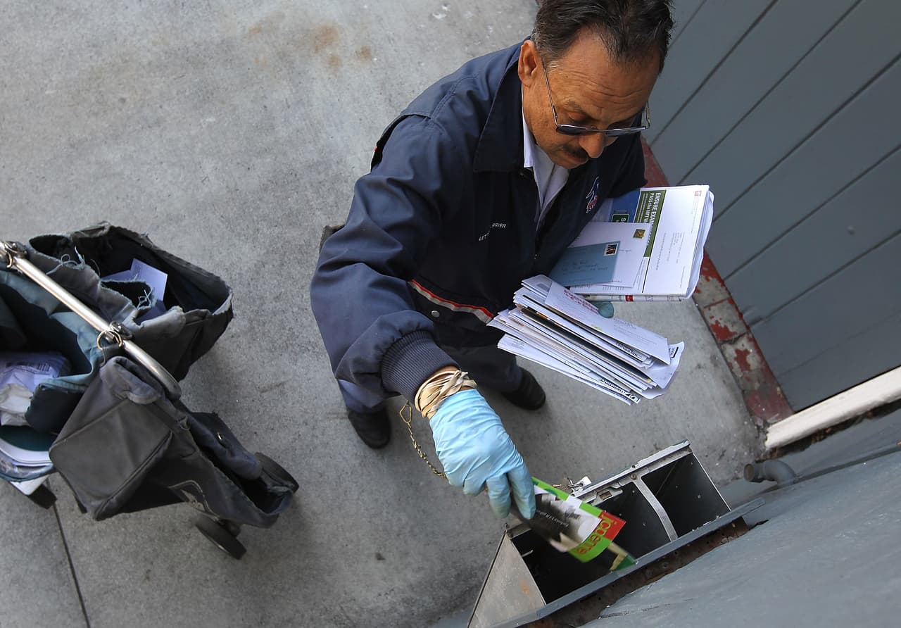 ¿Buscas trabajo? USPS tiene vacantes para los condados de Contra Costa, Alameda y Solano