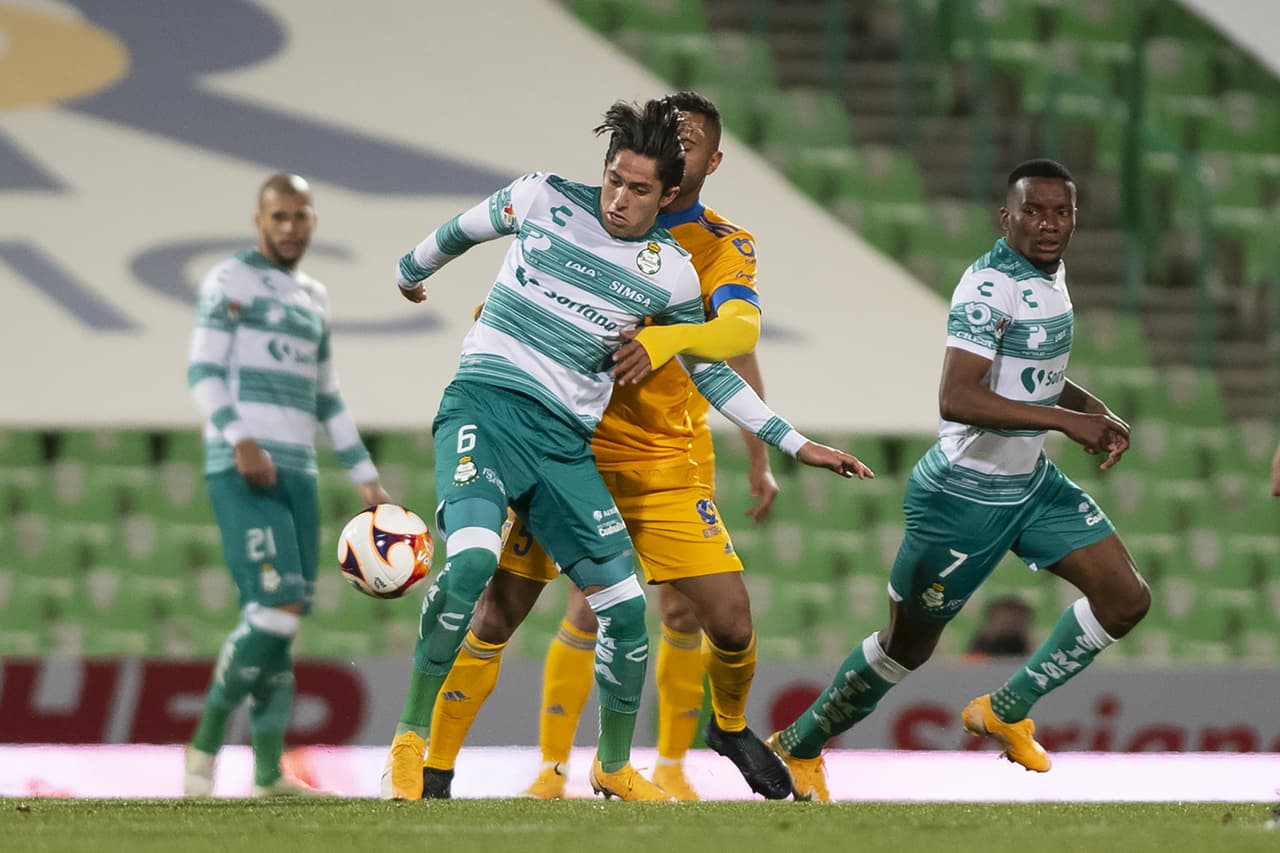 Tuca planea hasta tres cambios en Tigres para visitar al Atlas