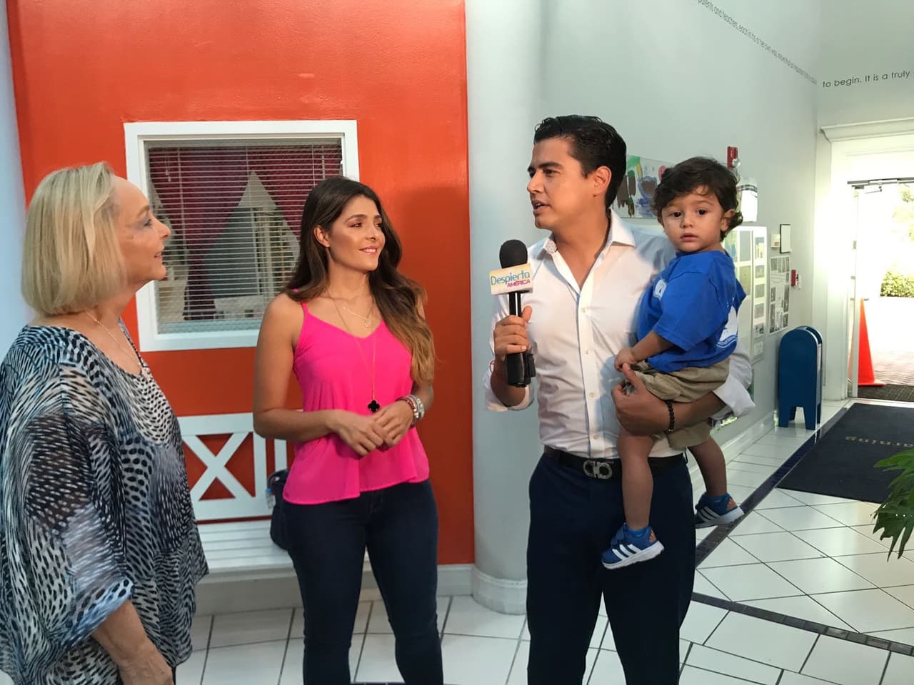 Orlando Segura se mostró muy relajado ante las cámaras pero confesó que también sentía cierta intranquilidad con dejar a Joshua por primera vez.