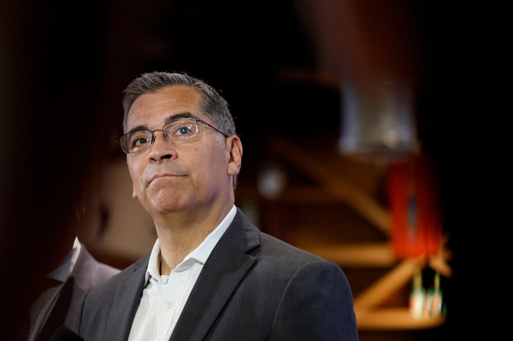 Los padres de Xavier Becerra llegaron con 12 dólares en la bolsa y ahora su hijo aspira a ser el segundo latino en gobernar California