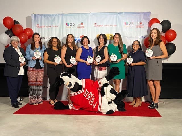 Univision 23 Miami reconoce a 10 Sobresalientes Maestros del Sur de Florida con el Galardón “Un Maestro Especial”