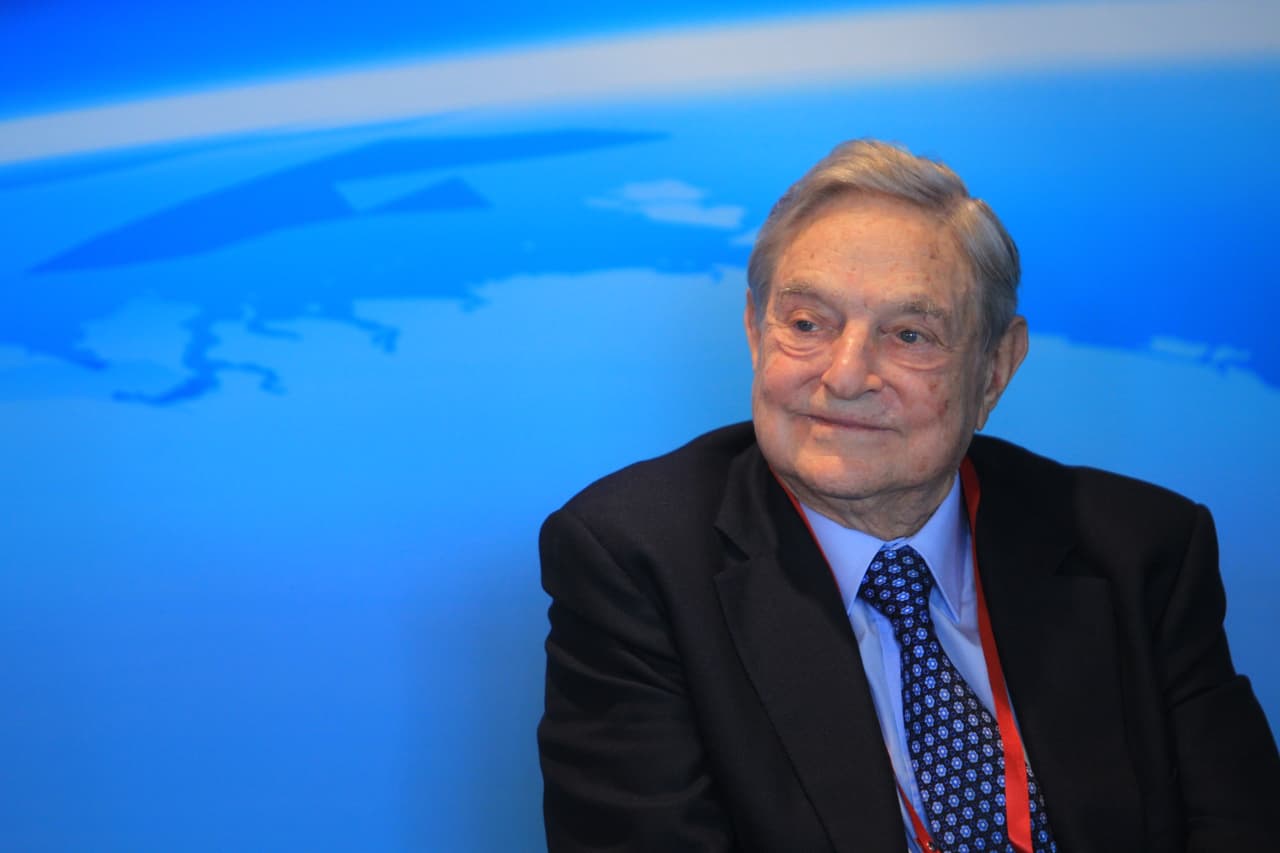 Soros ha apoyado también a grupos proinmigrantes y a candidatos locales que promueven una reforma del sistema judicial.