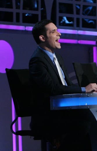 Después de que Jackie bailó el tema 'Singing in the rain', Horacio le dijo que en Broadway todavía no la contratarían por su destreza en la pista de baile.