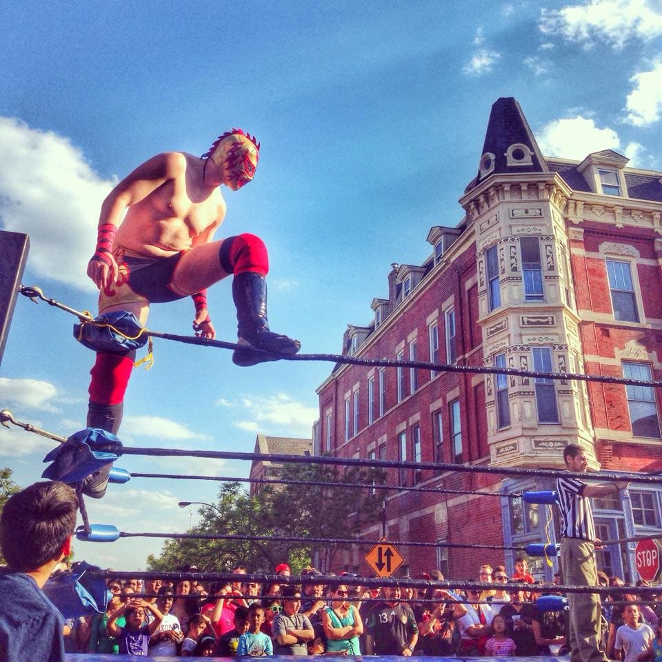Y además de rica comida, en el festival también habrá encuentros de lucha libre.