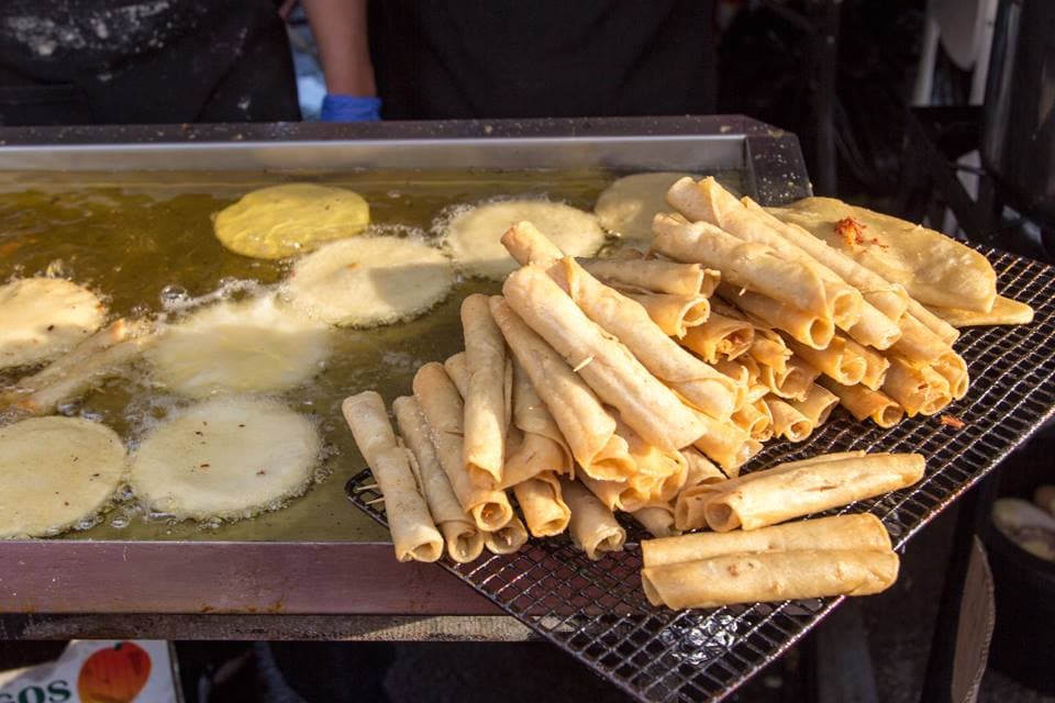 Además de diferentes puestos de mole habrá antojitos para toda la familia.