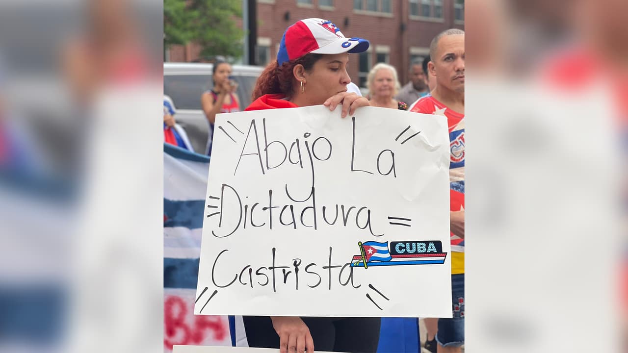 Los cubanos piden al presidente Joe Biden ayudar a la isla y enfrentar al gobierno de Cuba en una llamada "intervención".