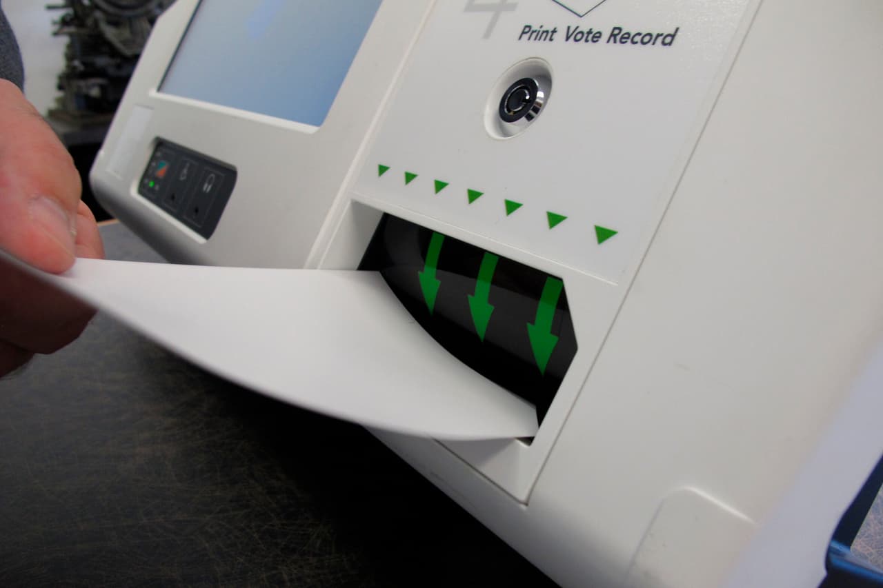 Reactivarán los trabajos de mantenimiento de las máquinas de escrutino para las elecciones