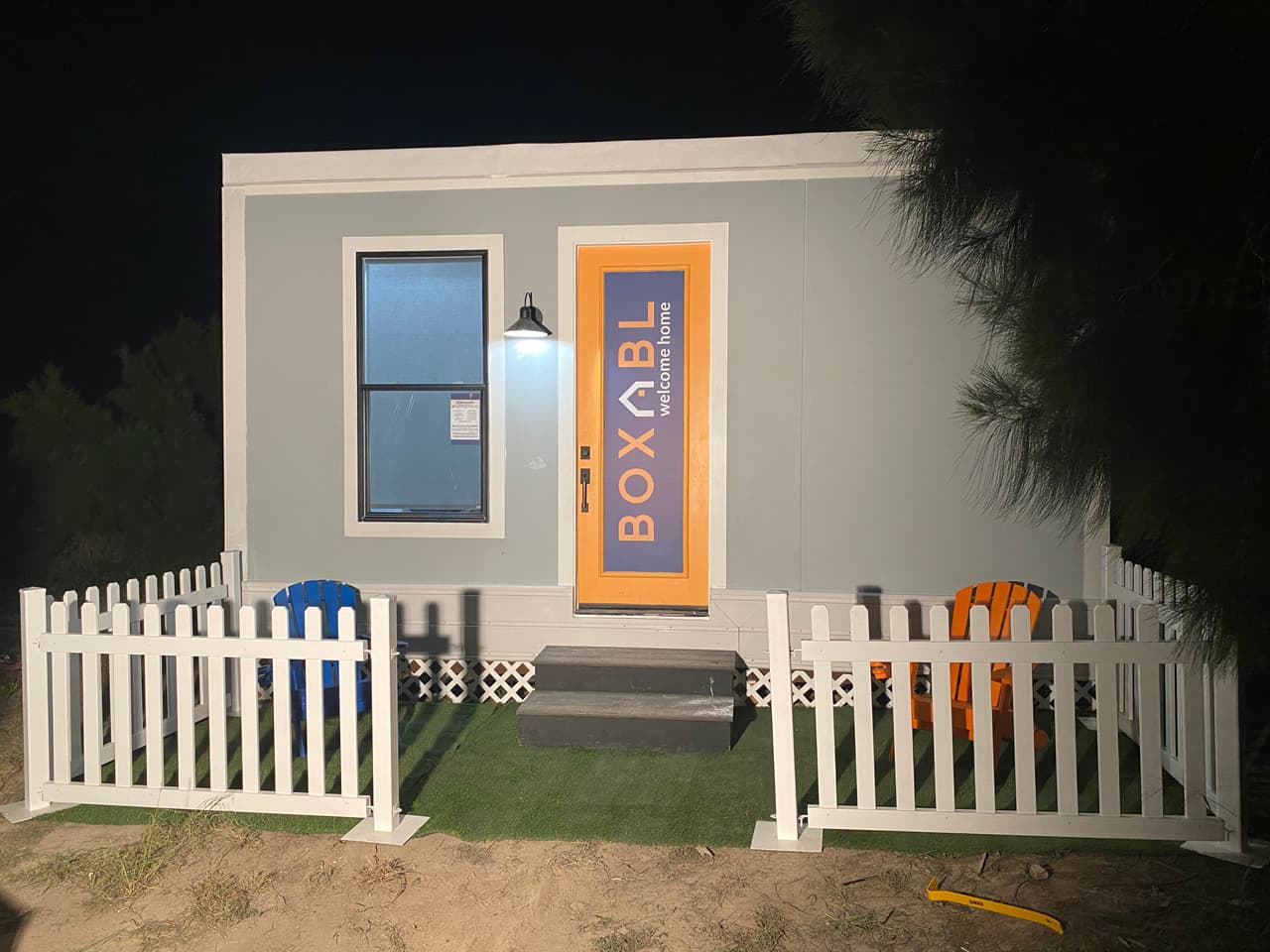 “
<b>Mi hogar principal es literalmente una casa de $50,000 dólares</b> en Boca Chica (Texas) que alquilo cerca de la base de SpaceX", escribió el multimillonario Elon Musk
<a href="https://twitter.com/elonmusk/status/1402718368633745410" target="_blank">en un mensaje en su cuenta Twitter.</a> Sus palabras crearon revuelo en junio pasado sobre todo viniendo de un hombre que llegó a tener $100 millones en propiedades.