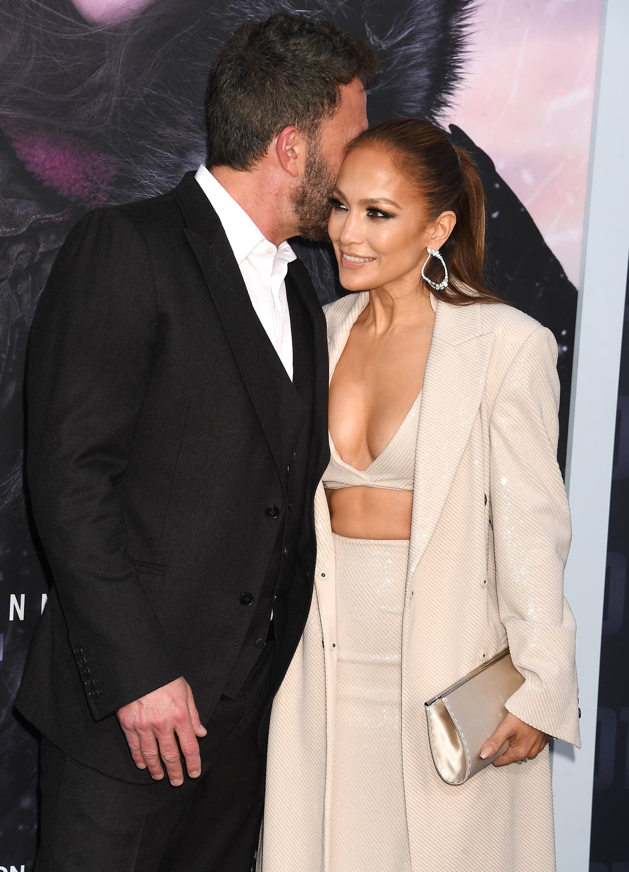 Ben Affleck y JLo juntos en el estreno de 'The Mother'.