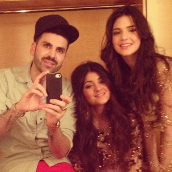Fue el estilista personal de Kendall y Kylie Jenner, entre 2012 y 2013, con quienes tuvo mucha cercanía y las acompañaba a todos los eventos.
