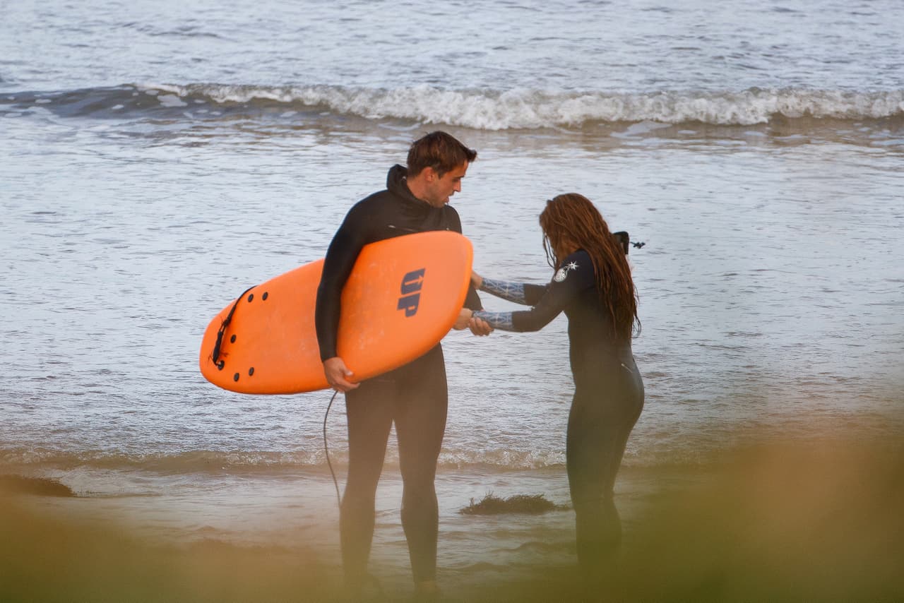 Después de que se viralizaron las imágenes en las que aparecen juntos fue que comenzó el rumor de que la estrella de la música había dejado la soltería atrás.
<br>