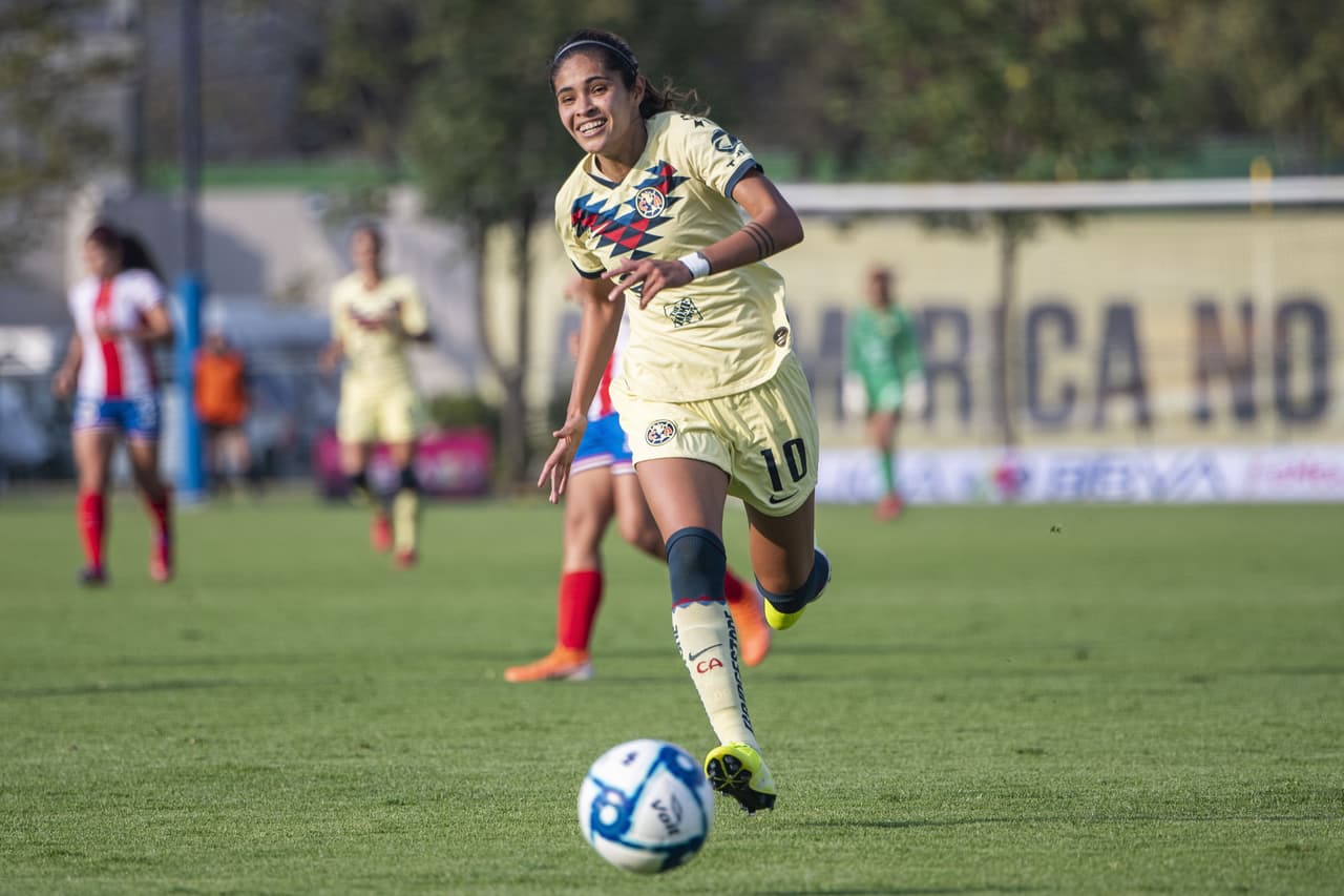 Nuevamente el ataque es comandado por la goleadora del América.