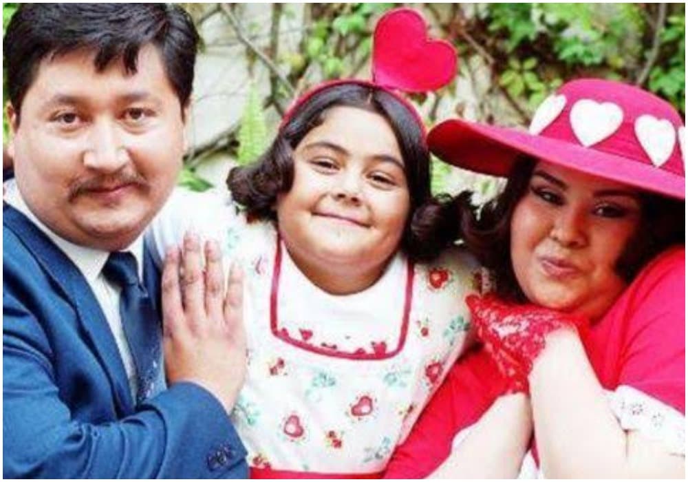 Ana Paulina Cáceres dio vida a Polita, una tierna niña que se caracterizaba por ser muy amorosa y sumamente cursi.