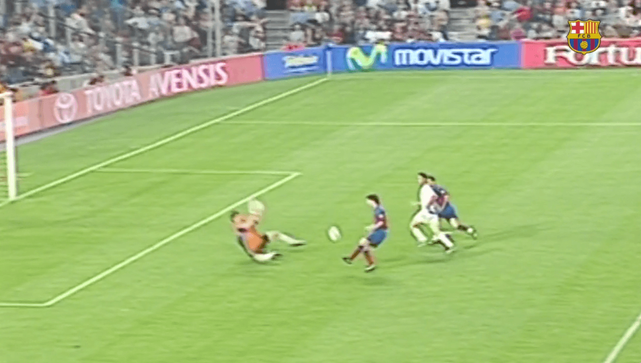 <b>La clase de Lio</b>
<br>Asimismo, Messi evidenció sus capacidades técnicas con un gol de primer nivel, aunque posteriormente recibió su recompensa.