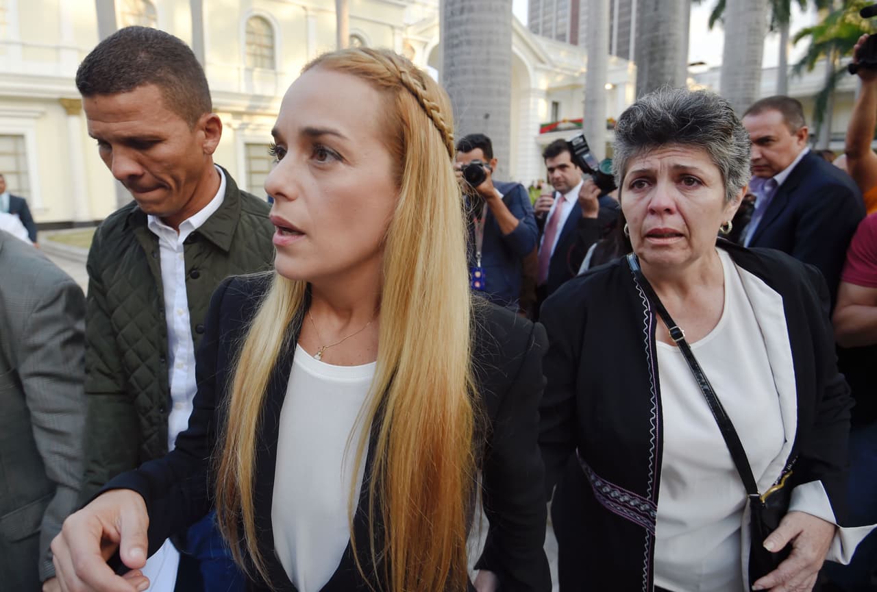 Esposa de Leopoldo López denuncia humillante requisa