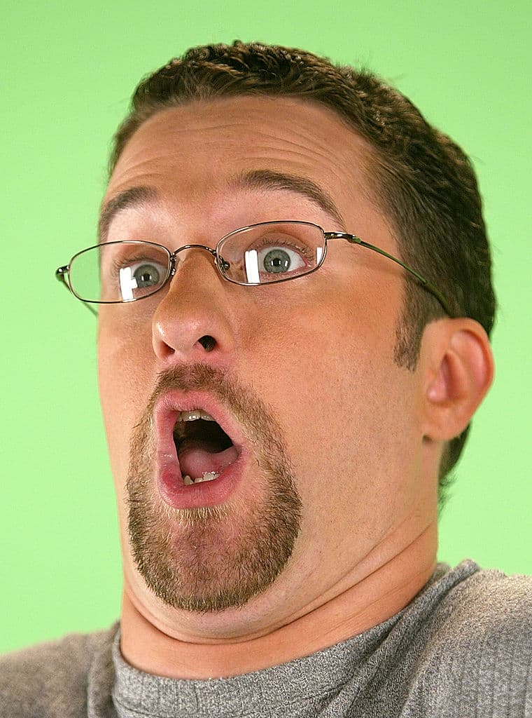 El amigo del actor explicó que compartió el audio con sus seguidores para mostrar que a pesar del negro panorama, siempre tuvo buen humor: "Me envió ese audio el jueves, que fue la última vez que hablé con él, después de eso le resultó difícil hablar", explicó Dan Block a The sun.
<br>