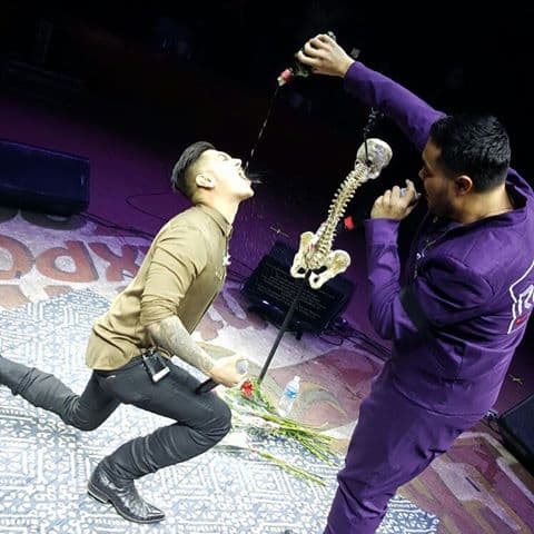 Régulo Caro es vetado en Chihuahua y se burla de la sanción por cantar 'narcocorrido'