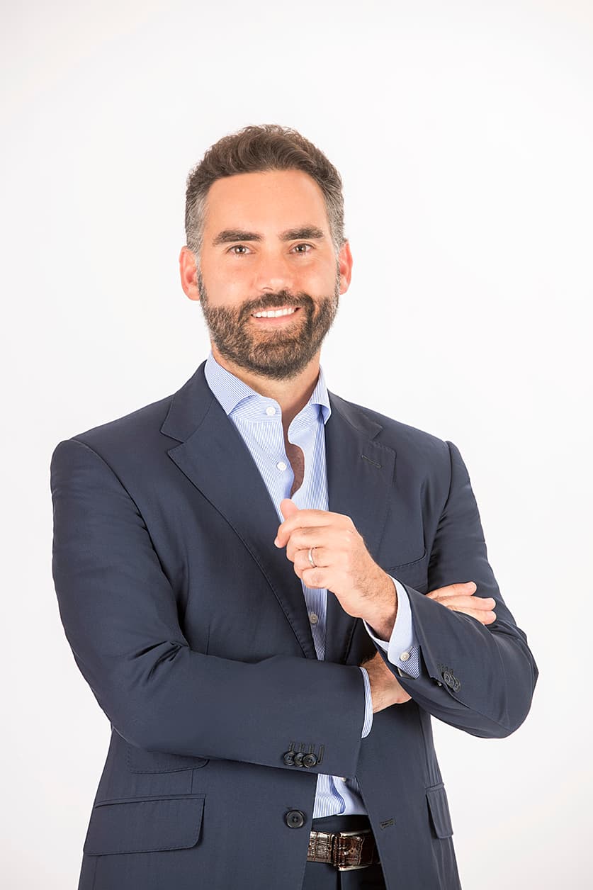 Enrique Acevedo: presentador de Noticiero Univision Edición Nocturna.