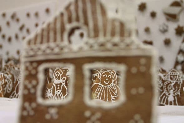 Cada uno de las piezas están hechas a detalle, no se les escapó nada. En esta casita podemos observar como hasta se preocuparon por ordenar las piezas para que así las personas se vean que están dentro del hogar.