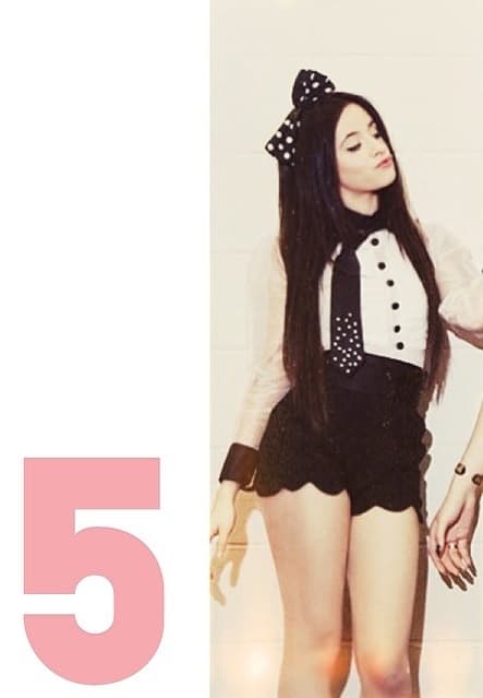 Camila Cabello es otra de las sensuales integrantes de esta banda. Su estilo también es súper 'cute'.