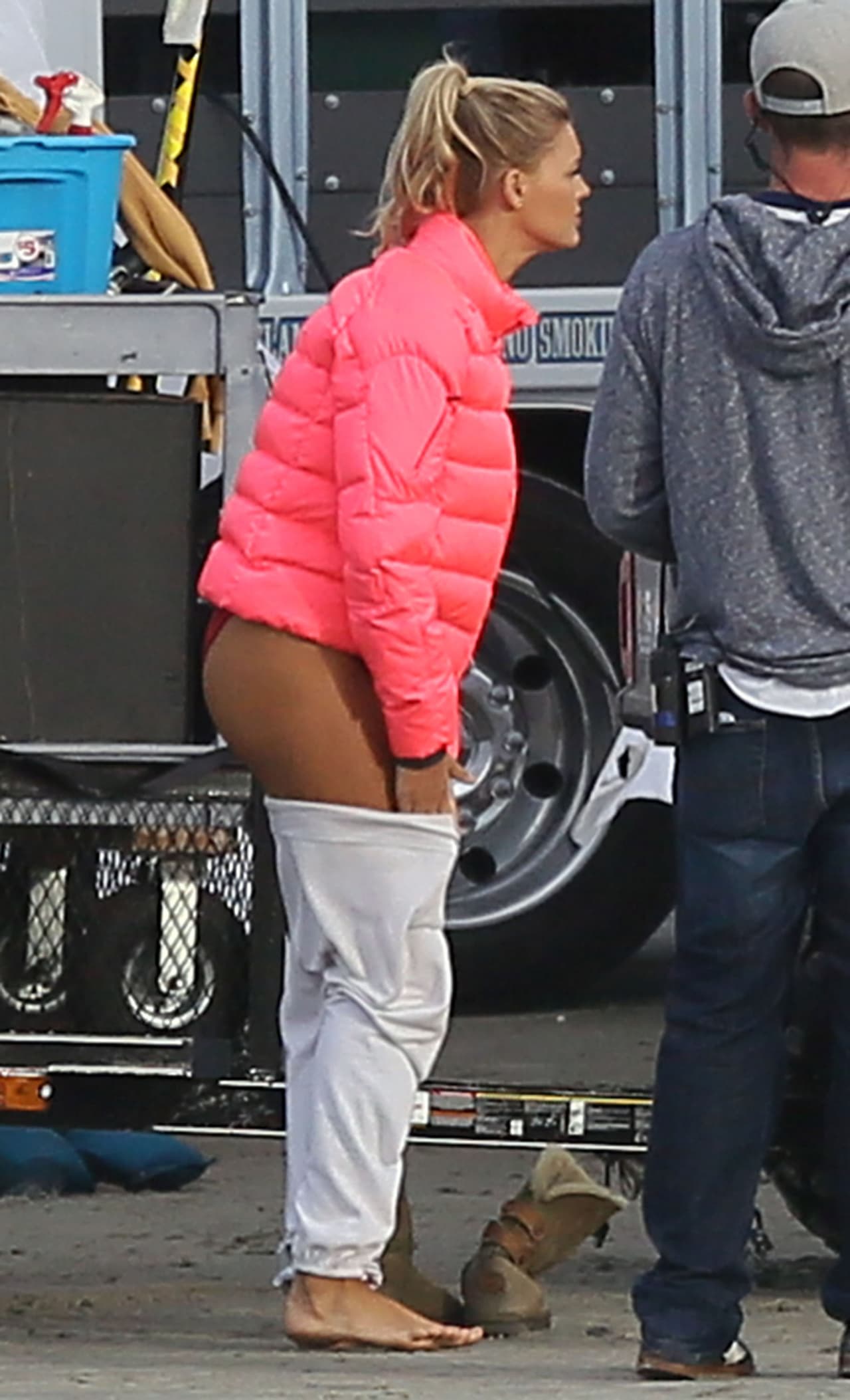 La ex de Leo DiCaprio se quitó la ropita.