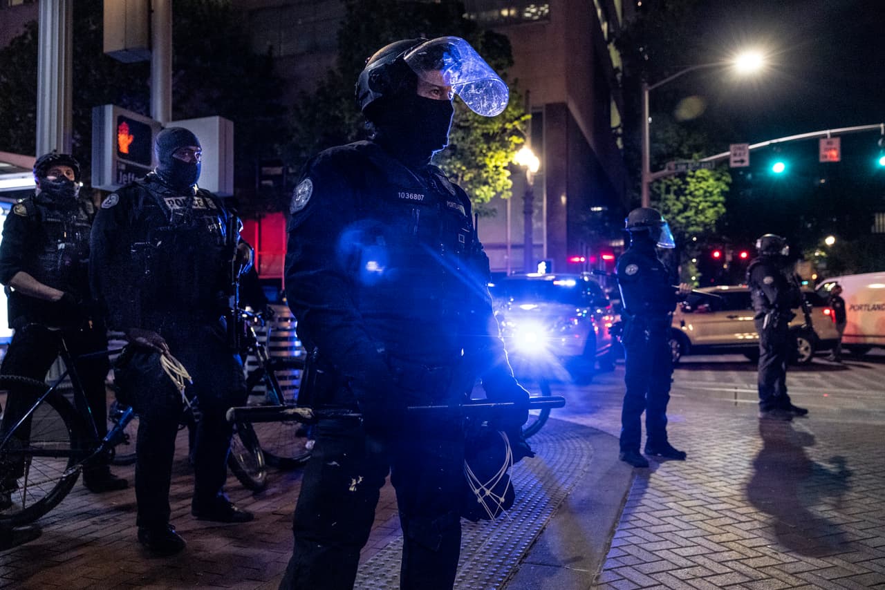 Ayudante de alguacil de Georgia dijo que golpear a un afroamericano fue un "dulce alivio del estrés", según el FBI