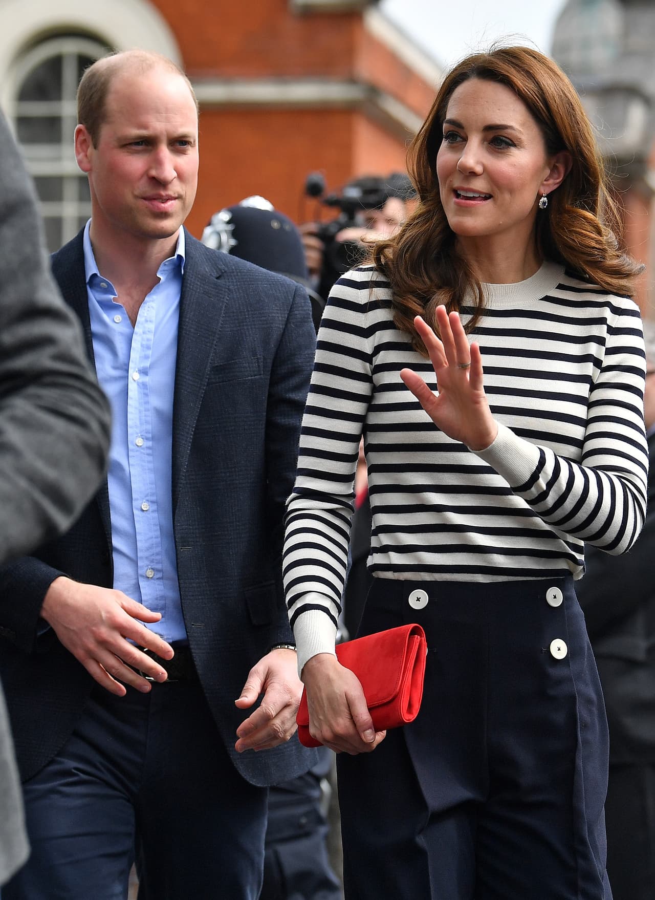 Además de tener controlado el tema de las fotografías aéreas, Kate y William también confían plenamente en la gente que trabaja en el lugar, por lo que están convencidos de que su privacidad será respetada en todo momento.