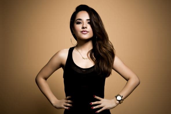 Becky compartirá el escenario al lado de Thalía.