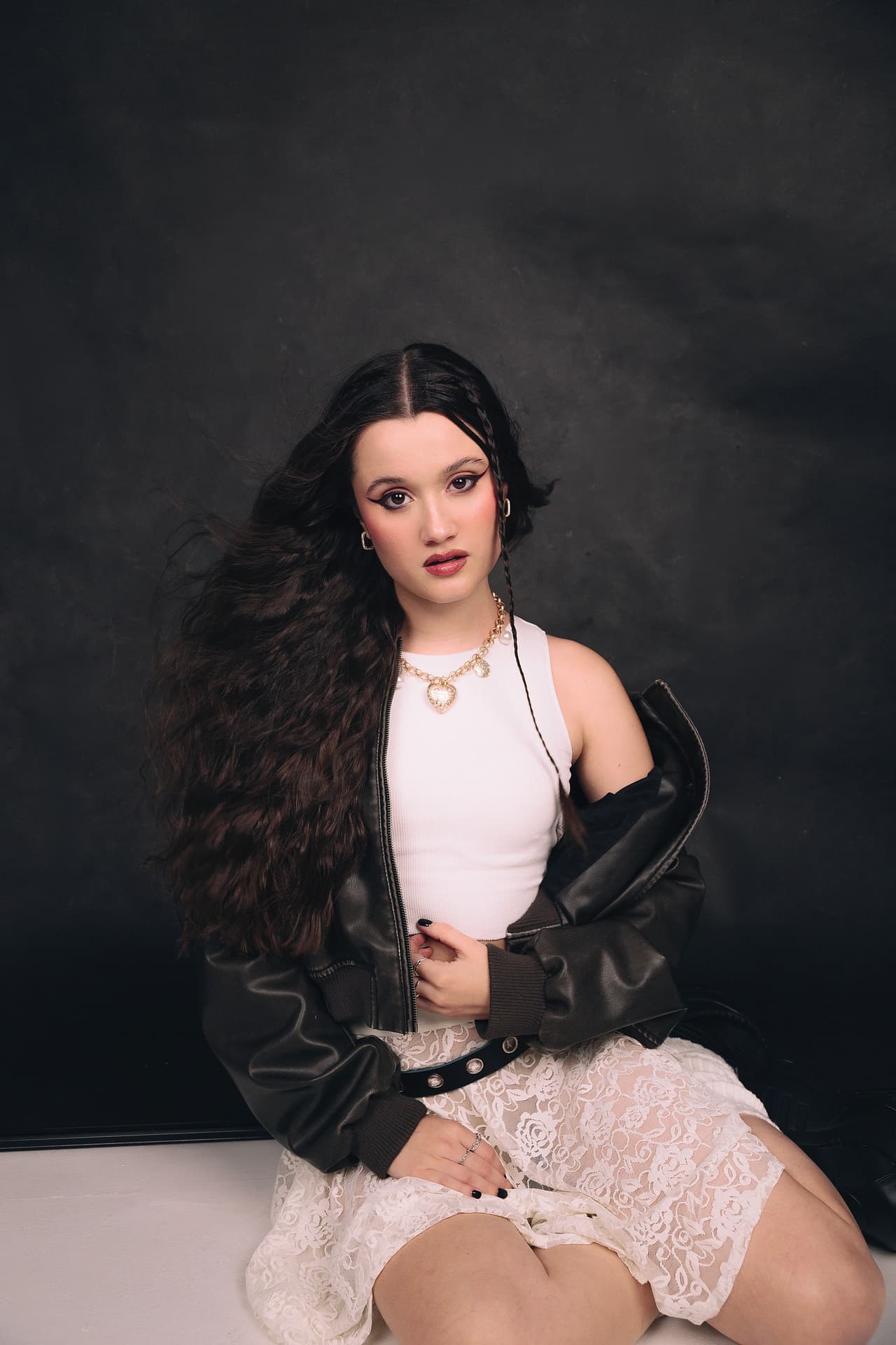 La talentosa cantante venezolana 
<b>Joaquina</b>, nominada a Artista Revelación Femenina, estará como presentadora de una categoría.