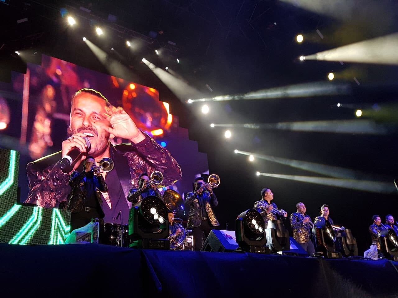 La Adictiva puso a todo mundo a bailar con sus contagiosos temas.