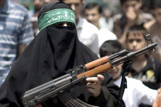 Tras la muerte de al menos siete combatientes palestinos en Gaza la tensión entre Israel y Hamas se intensifica.