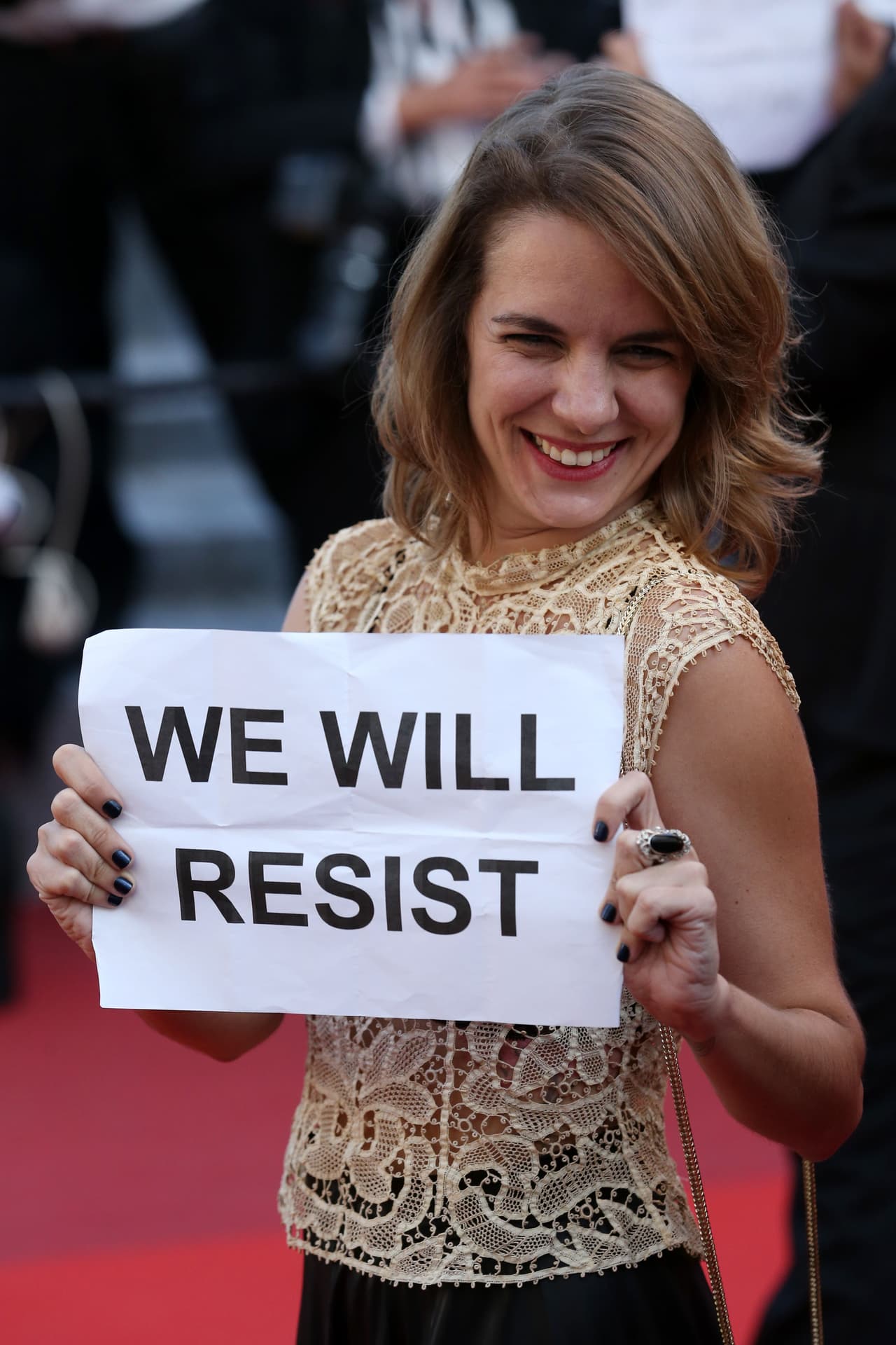 "Resistiremos", señalaban, sobre la destitución de Dilma.