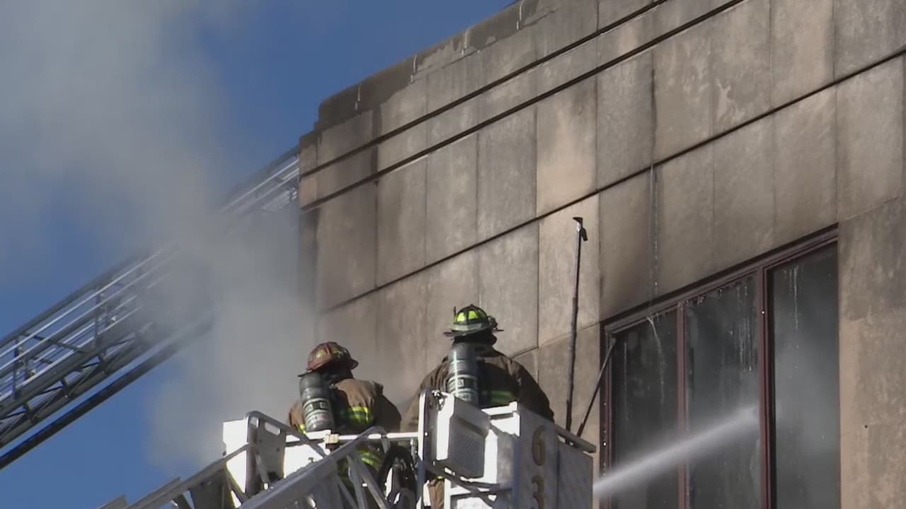 Destruyen las llamas uno de los restaurantes más populares de Oak Park