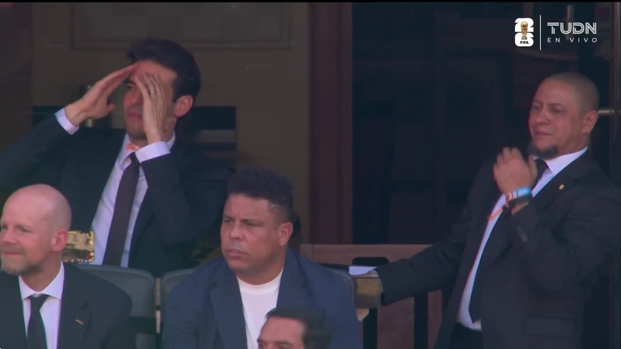 ¡Kaká no cree la falla de Brasil! La Canarinha intenta pero no concreta