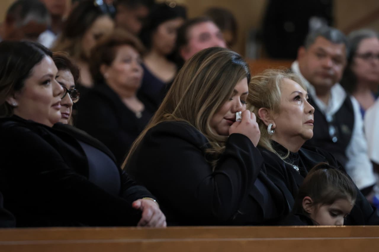 Scioscia, quien también habló en español, destacó la humildad y determinación de Valenzuela. "Fernando nunca se creyó más de lo que era. Siempre estuvo bien centrado, sabía que tenía un talento, pero nunca lo presumió. Sabía que era el mejor del mundo, pero nunca lo dijo a nadie".