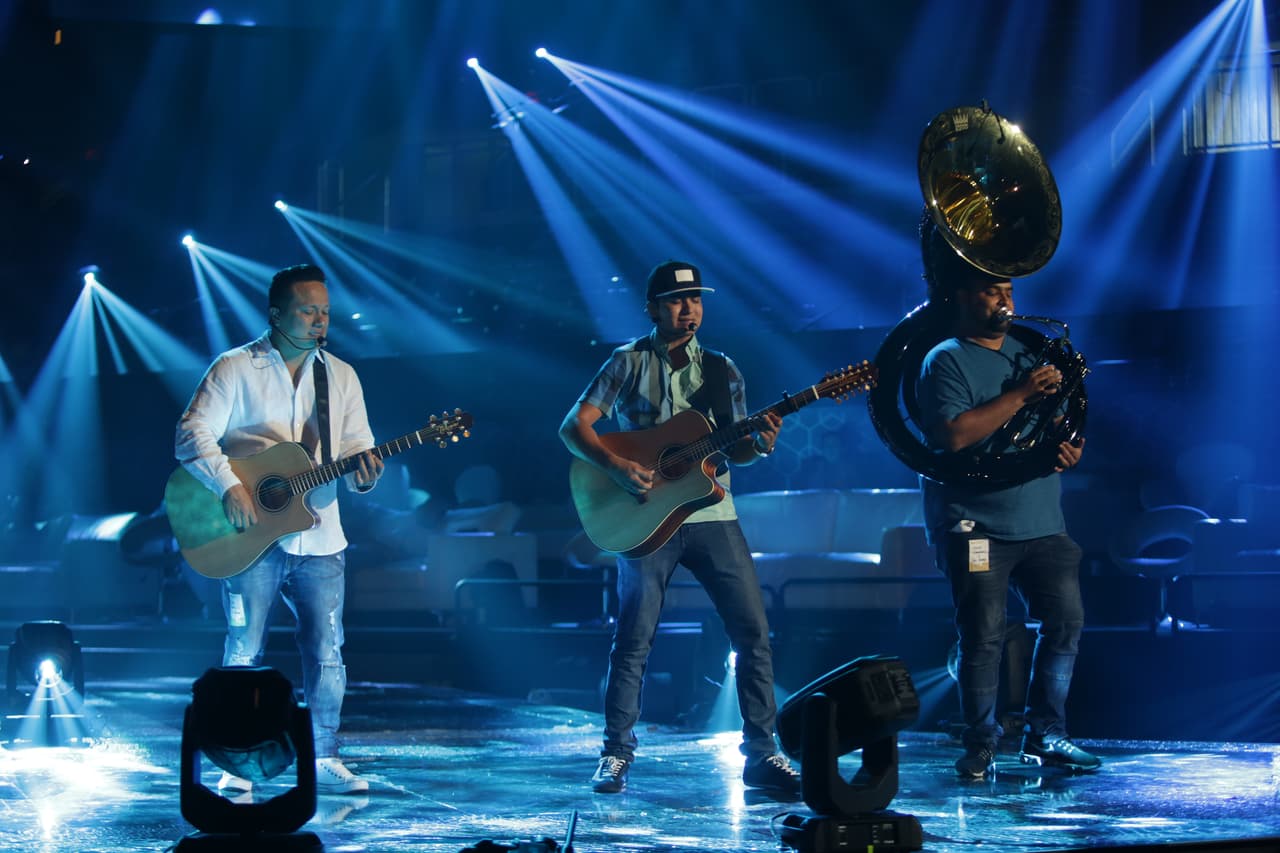 No te pierdas la presentación que Ulices Chaidez y sus Plebes tienen preparada para ti en Premios Juventud 2017 este 6 de julio por Univision.