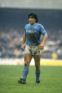 El mundo del entretenimiento ha reaccionado con tristeza ante la pérdida de uno de los íconos más relevantes no solo del fútbol, sino también de la cultura pop. 
<br>