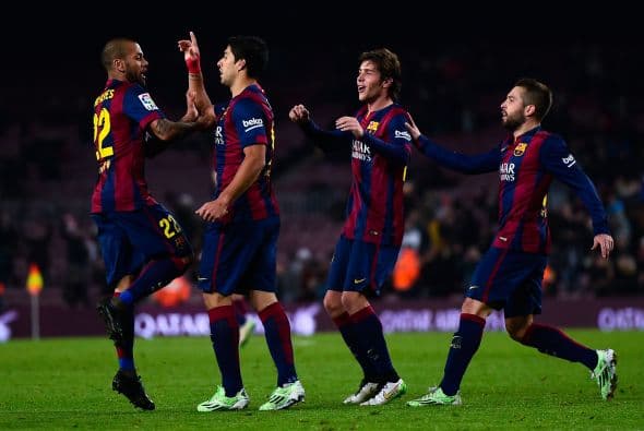 Luis Suárez, Neymar y Messi nuevamente aparecieron juntos en la cancha para dar espectáculo en el Nou Camp.