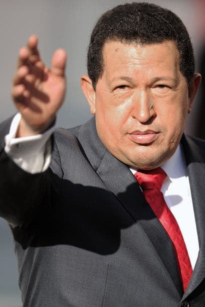Más temprano, en otro acto proselitista en Caracas, el presidente venezolano volvió a alertar a sus correligionarios del PSUV que solo una victoria aplastante en las parlamentarias "garantiza la continuidad" de la "revolución" que dirige desde hace 11 años.