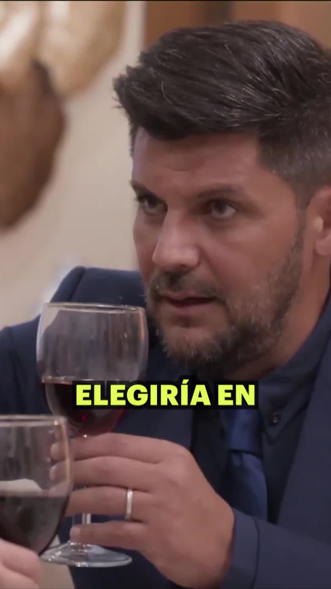 Fausto enfurece al ver a Karen y Aarón juntos