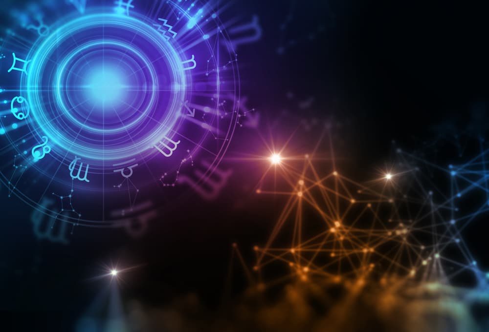 Las Eras Astrológicas duran unos 2000 años debido a que la revolución total de todo el Zodiaco de las constelaciones alrededor del llamado “equinoccio vernal” tarda unos 25,800 años. Cada constelación es de unos 2,150 años aproximadamente, y a ese largo período de tiempo es lo que se llama la Era Astrológica… cada una con sus características muy singulares. 
<br>