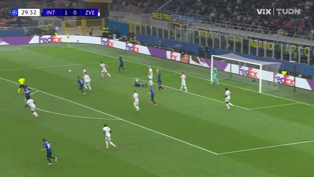 ¡Inicia la polémica! los jugadores del Inter reclaman penal