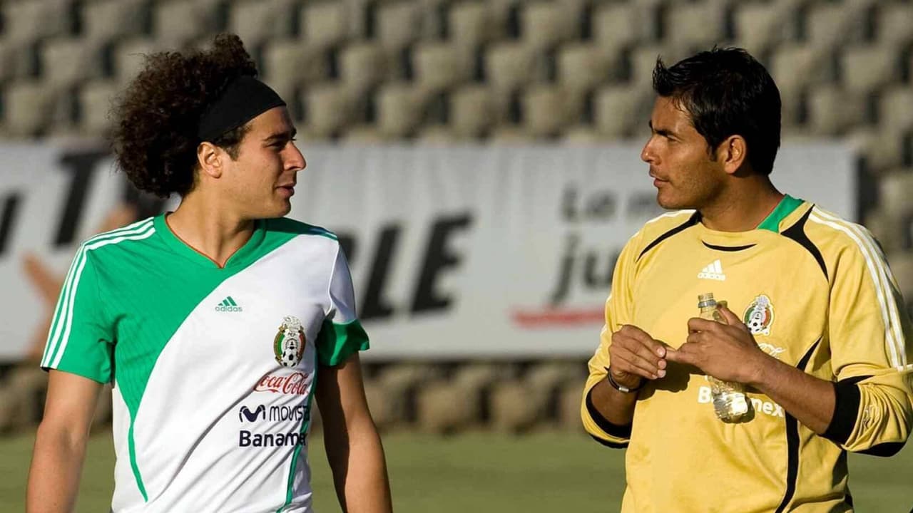 El día que Oswaldo explicó el malentendido que tuvo con Memo Ochoa