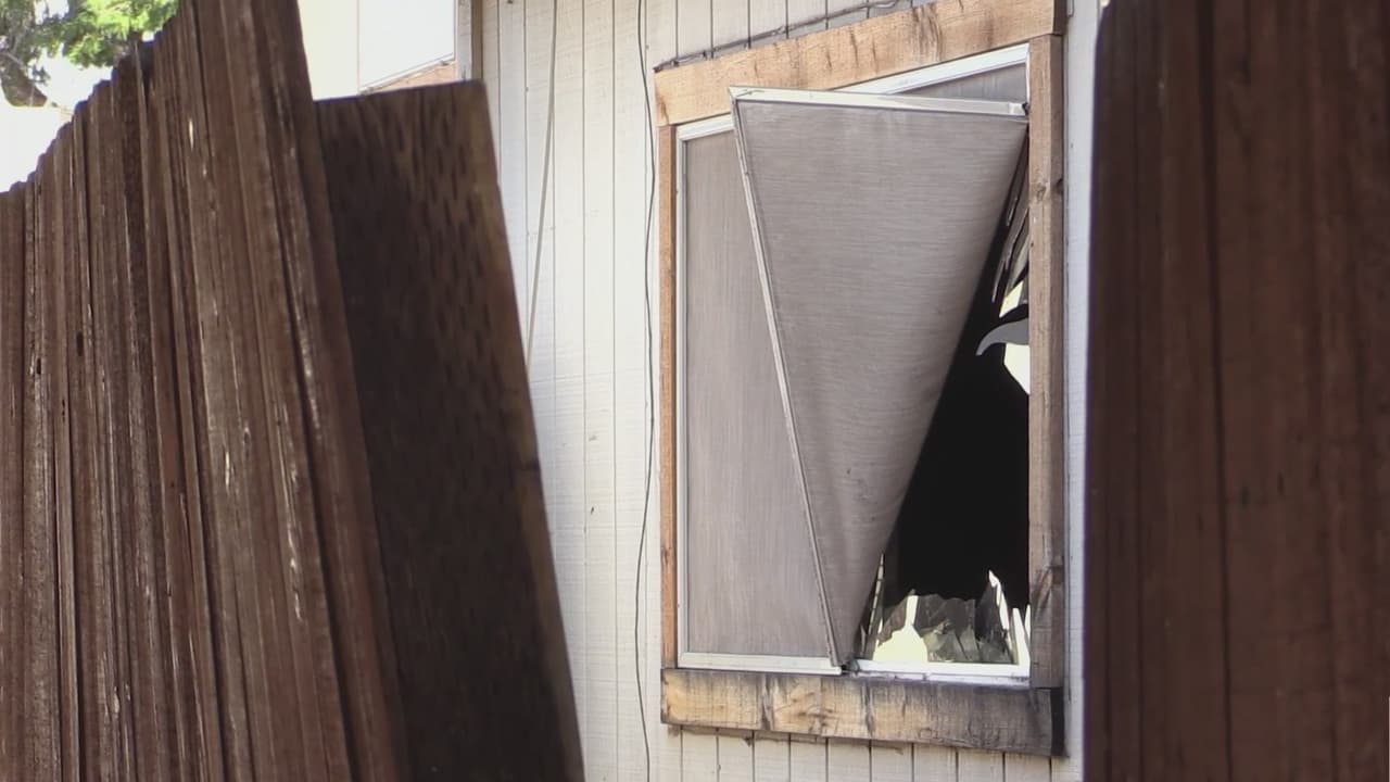 Identifican como Shimone Boyer al hombre que murió junto a dos de sus cuatro hijos en un incendio en Phoenix