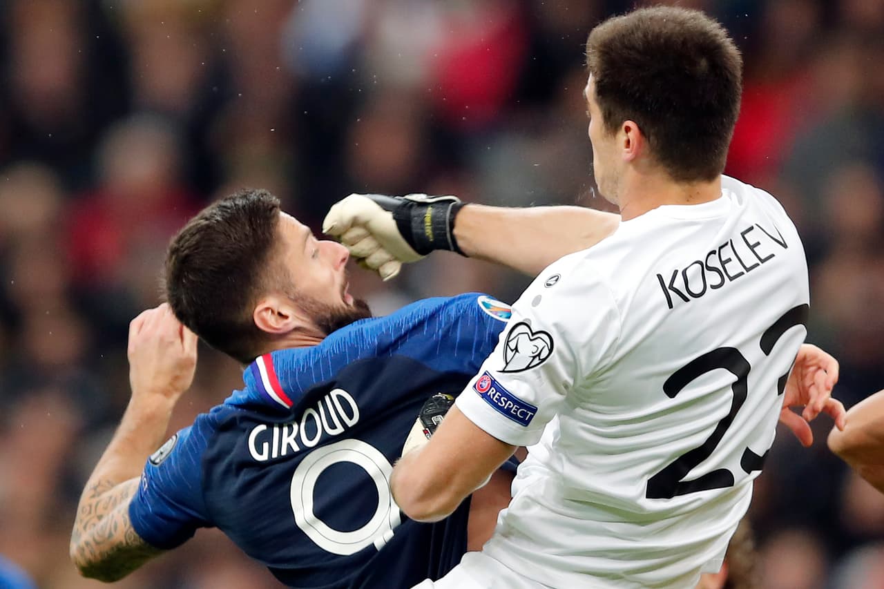 Con gol de penal de Olivier Giroud al minuto 79 Francia se impone 2-1 a Moldavia.