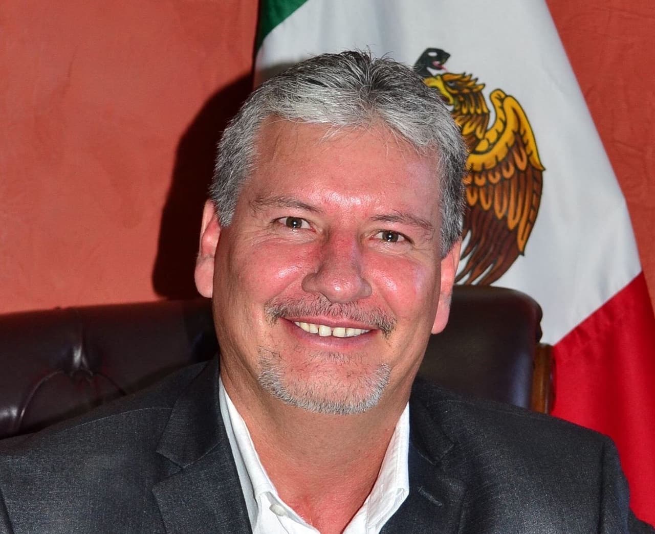 Un viaje a Disneyland revela que un alcalde mexicano fue narco y obtuvo ilegalmente un pasaporte de EEUU