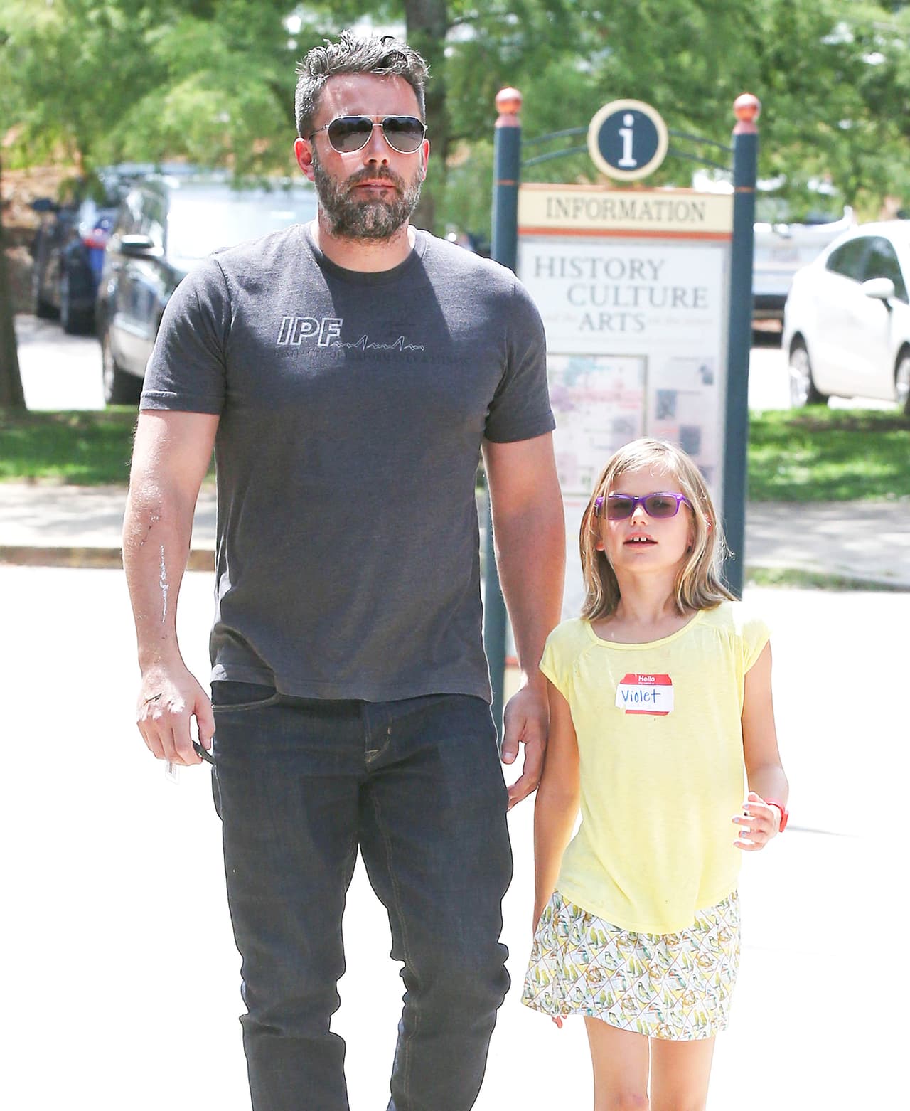 El actor reapareció en Atlanta junto a su hija Violet.