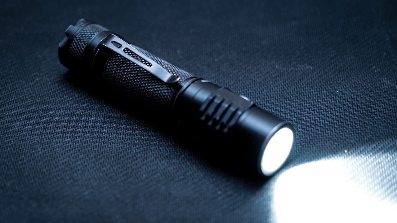 Texas se alista para una nueva temporada de tiempo severo y, como cada año, 
<b>el estado ofrece a los residentes la oportunidad de prepararse sin pagar impuestos en artículos clave de emergencia</b>. Desde 
<b>las 12:01 a.m. del sábado 26 de abril hasta el final del lunes 28</b>, podrás comprar ciertos productos sin pagar el impuesto estatal y local sobre ventas.