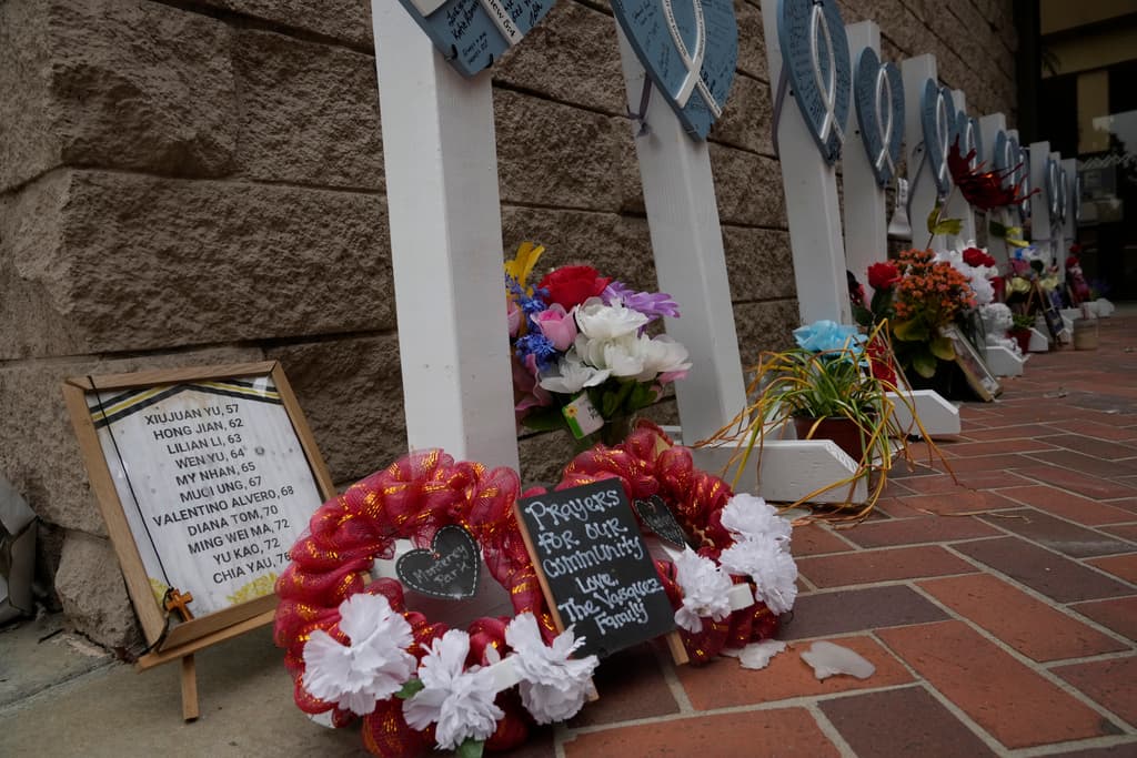 En cuanto al tercer proyecto del asambleísta Mike Fong, el AB 1638, se explicó que este requeriría expandir los servicios de traducción, tomando en cuenta que no todos los residentes en el estado hablan inglés. La intención es que durante una emergencia local, las autoridades cuenten con 
<b>un traductor</b> que permita la comunicación inequívoca entre agentes y víctimas.