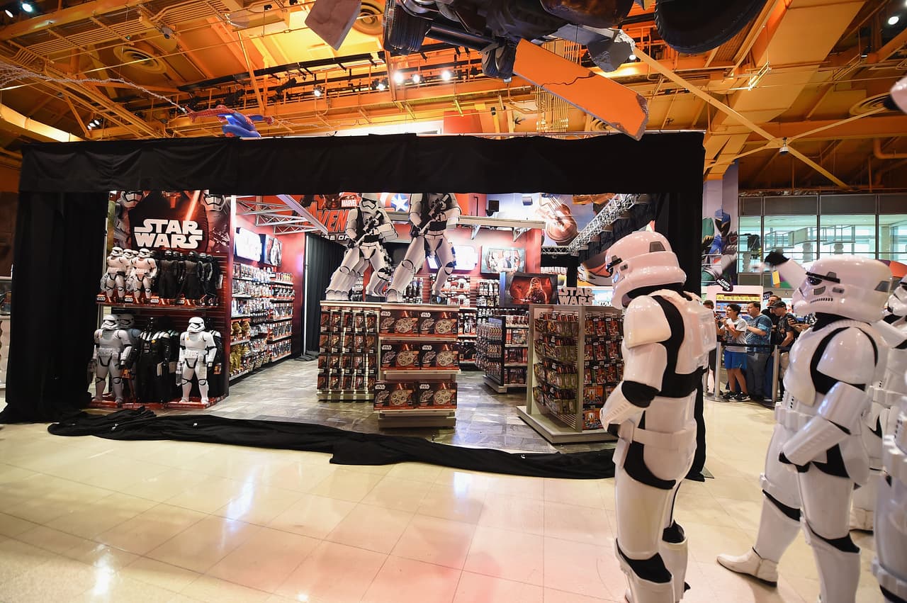 Comenzó la venta de los nuevos juguetes de 'Star Wars'.